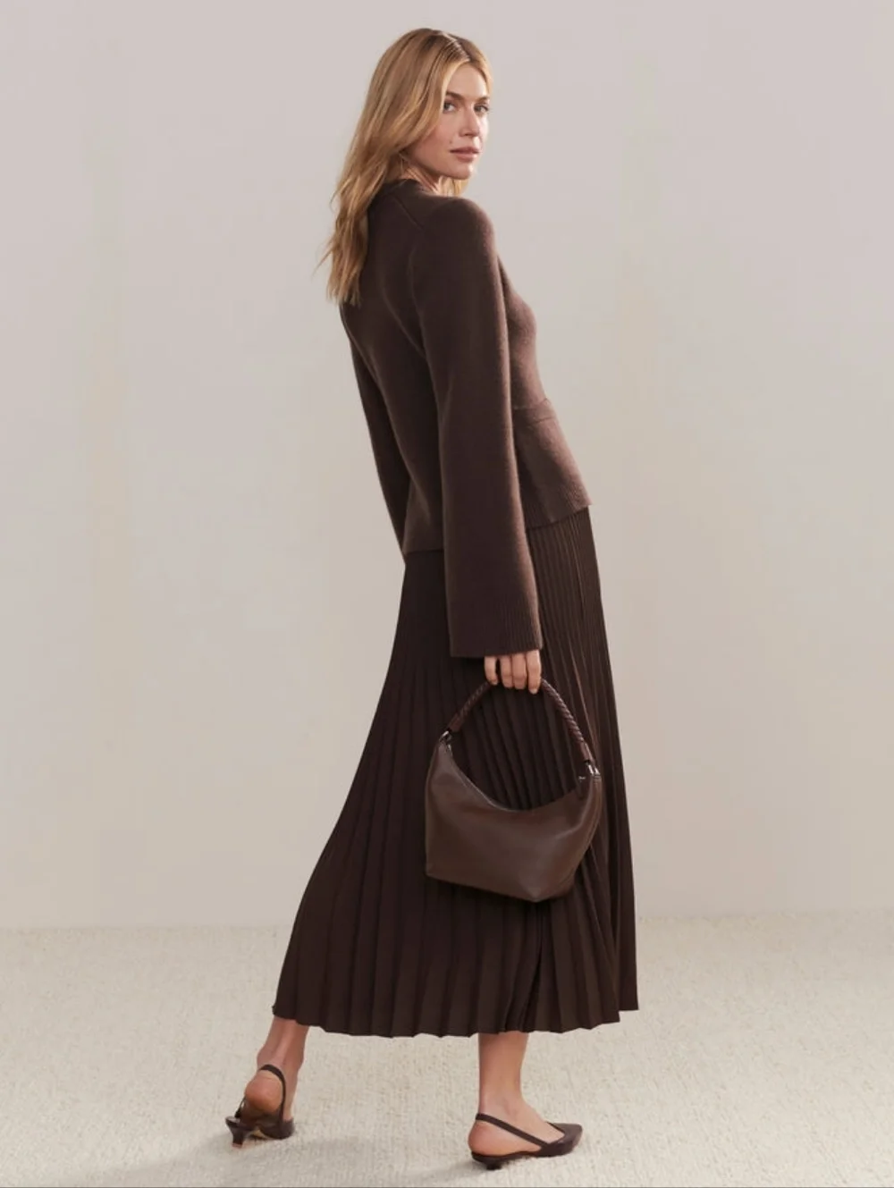 JENNI KAYNE CRESCENT SHOULDER BAG - CHOCOLATE